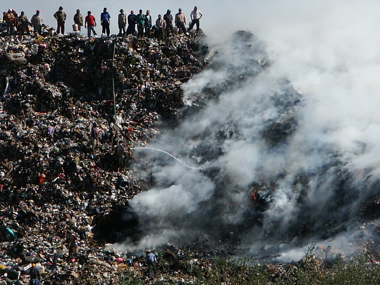 Unsafe hazardous waste disposal (Source: Michel Traverse)